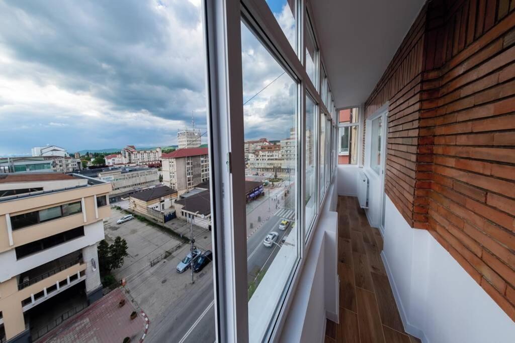 Studio With A View In City Center Targoviste Exterior foto